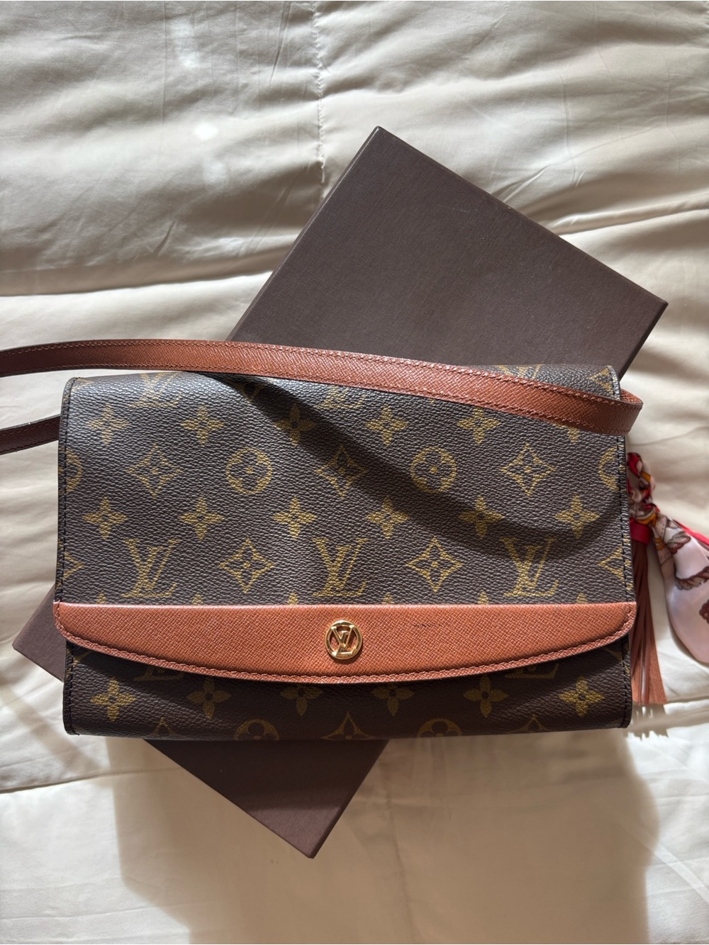 Louis Vuitton Bordeaux Monogram Crossbody Purse Brown Tan Trim Vintage with Box